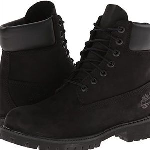 BLACK TIMBERLANDS SIZE 7